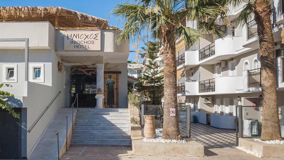 Iniohos Zante Hotel & Suites