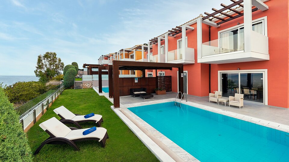Apostolata Island Resort & Spa