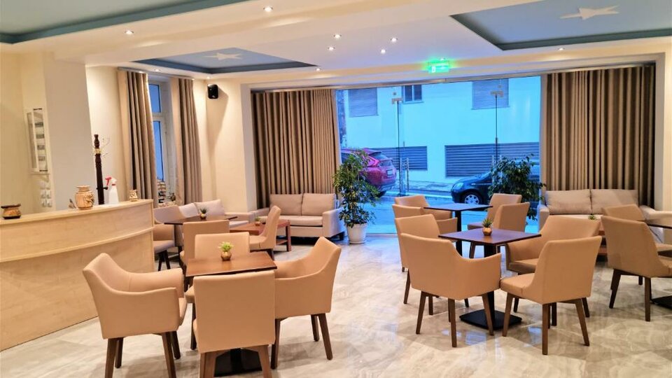 Star Bay Luxury